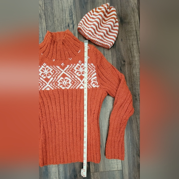 Hand Knit Ribbed Sweater - Picture 2 of 7